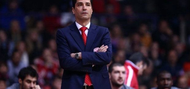 Με την αμυνάρα μας