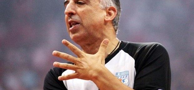 Τεχνική ποινή… στην εξέδρα Τεχνική ποινή… στην εξέδρα