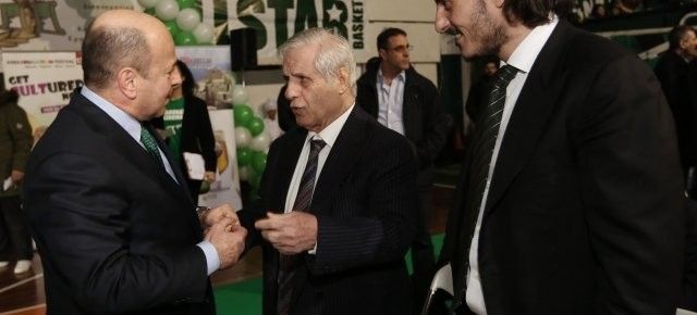 Η διαπλοκή των βάζελων