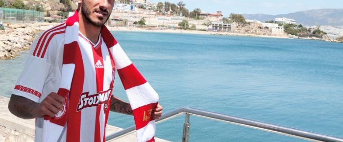 Φεύγει ο… φιλάκιας Φεύγει ο… φιλάκιας