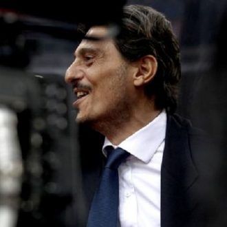 Γιαννακόπουλος: Πέταξε “λευκή πετσέτα”