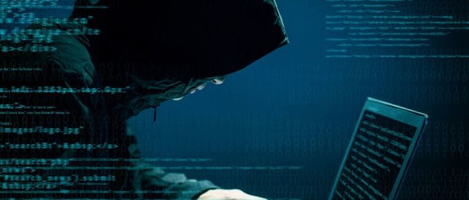 Χάκερ της έφαγαν τα λεφτά