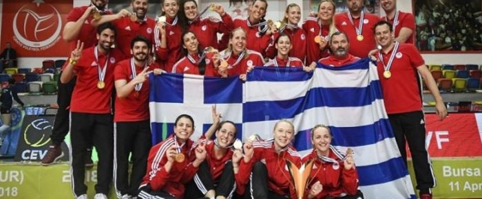 Φυσικά τις χειροκροτήσαμε