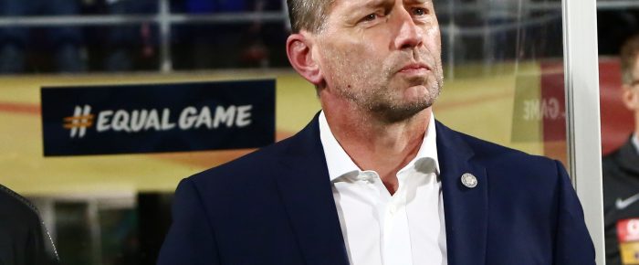 Εμείς υποστηρίζουμε τους Εσθονούς και τους Ούγγρους Εμείς υποστηρίζουμε τους Εσθονούς και τους Ούγγρους