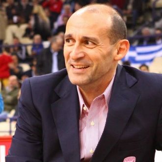 Με 3 μυρια κάτι γίνεται Με 3 μυρια κάτι γίνεται