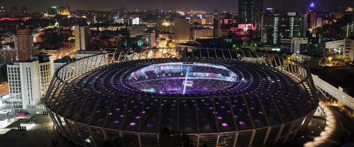 Στο Τρότσκι Στάντιουμ