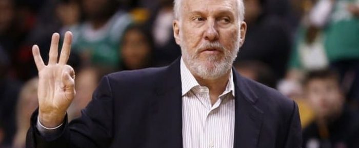 Πόποβιτς για Τραμπ: Ανίκανος, ανήμπορος, δειλός