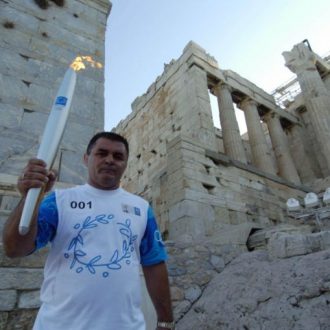 Χολίδης: Αείμνηστος