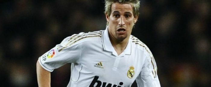 Παρακαλώ, αναμείνατε στο ακουστικό σας Παρακαλώ, αναμείνατε στο ακουστικό σας