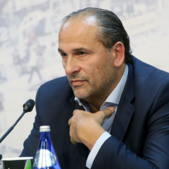 Βάρεσαν διάλυση
