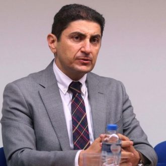 Αυγενάκη: Η χώρα δεν είναι τσιφλίκι σας Αυγενάκη: Η χώρα δεν είναι τσιφλίκι σας
