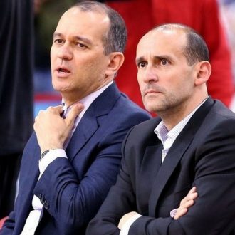 Έφτυσαν τον Αγγελόπουλο