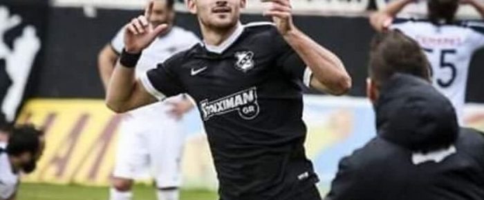 Μόνος ο Μάνος