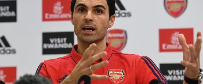 Μακάρι να μας υποτιμήσουν