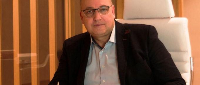 Φως: “Δημοσκόπηση” υπέρ του Coffee Island