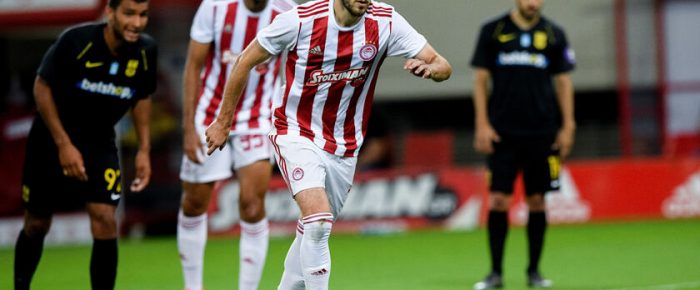 Οι μισοί από εμάς.