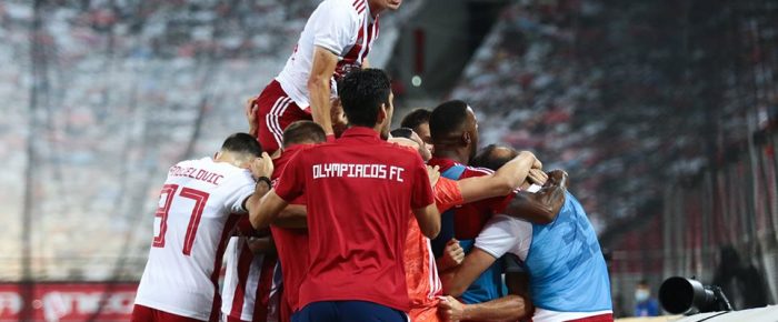 Η γλωσσίτσα κρύβει πανικό Η γλωσσίτσα κρύβει πανικό