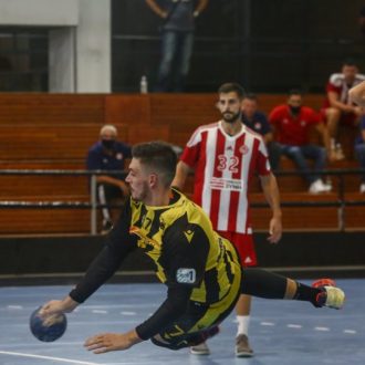 Ο Αεκτζής ασχολείται με το χάντμπολ