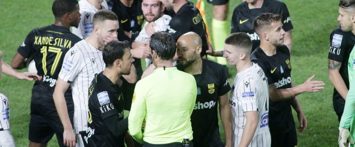 Χαλασμένη “μπουγάτσα” Χαλασμένη “μπουγάτσα”