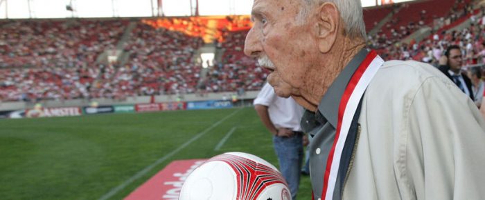 O κυρ Αχιλλέας, ο Ολυμπιακάρας