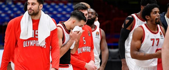 Λευκή πετσέτα