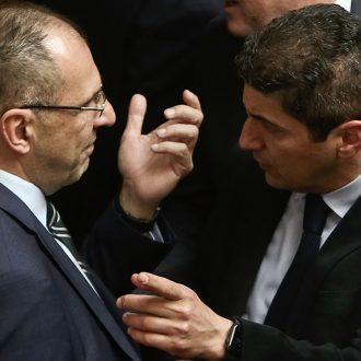Οι ΣΥΡΙΖΑΝΕΛ φταίνε; Οι ΣΥΡΙΖΑΝΕΛ φταίνε;