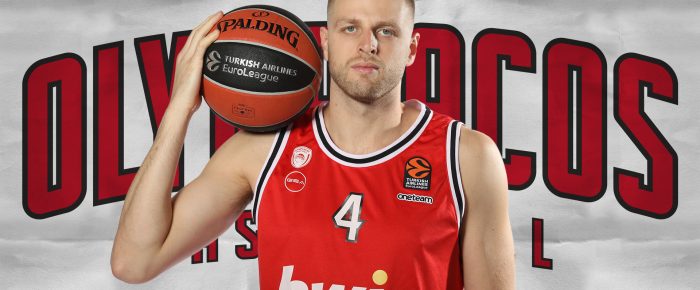 Χαραλαμπόπουλος: Ο νέος Βεζένκοφ;