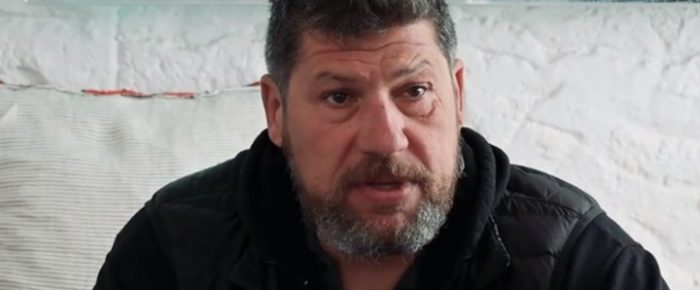 Με ψέματα και πειρατεία, γίνεσαι πρόεδρος