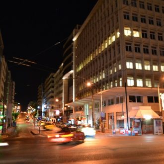 Οι βάρβαροι εναντίον της Τρούμπας