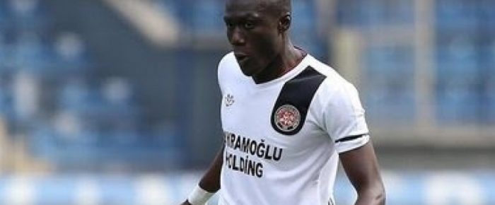 4 αυτοί. 2 εμείς