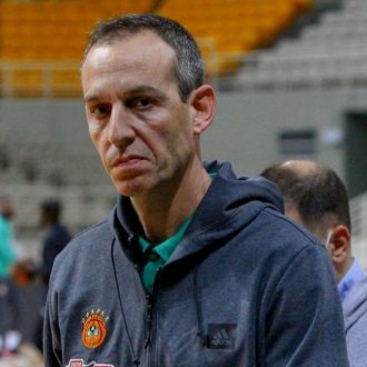 Απέλυσαν τον πρωταθλητή