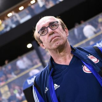Ευτυχώς που είναι ο Θέος