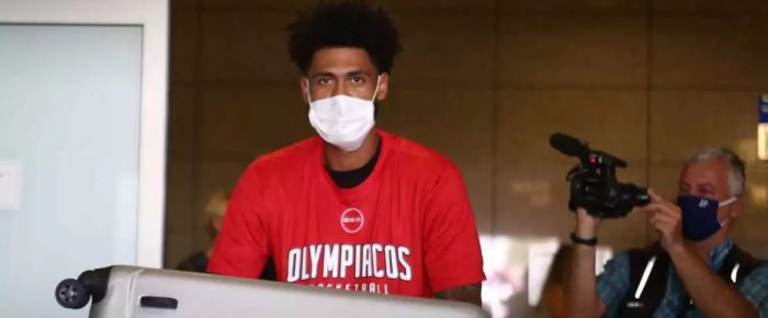 Ο Τάιλερ έφτασε