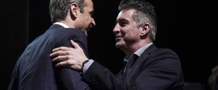 Συντριβή Μητσοτάκη