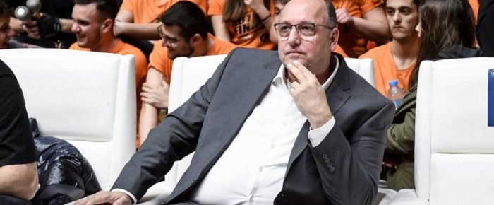 Αγγελόπουλοι: Λιόλιο ψηφίζουν