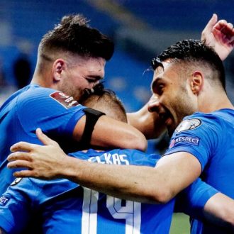 Τζαβέλας: Προσβάλει το εθνόσημο