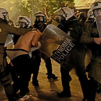 Καδάρχης: Από τα Εξάρχεια