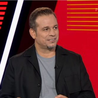 Εμείς δεν τους βλέπουμε