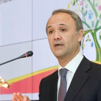 Αληταράδες και αλαζόνες