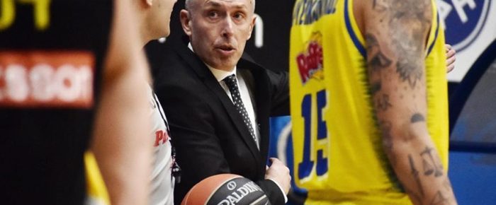 Ο Μίλαν Τόμιτς αντίπαλος