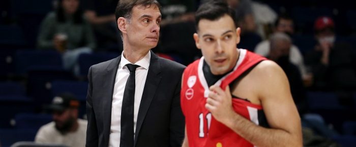 Μαύρο φίδι που τον έφαγε