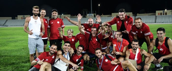 Ο πρωταθλητής και οι πουθενάδες