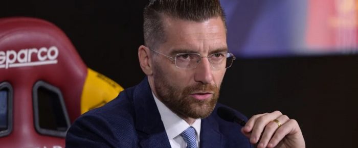 Ξεφτίλα από τη Σαλερνιτάνα