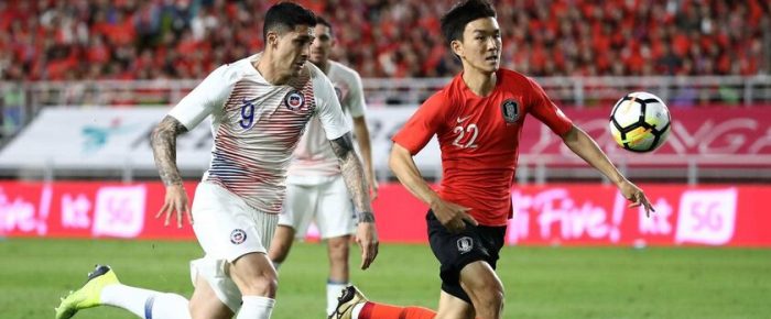 Μέσα από τα χέρια της Άουγκσμπουργκ Μέσα από τα χέρια της Άουγκσμπουργκ