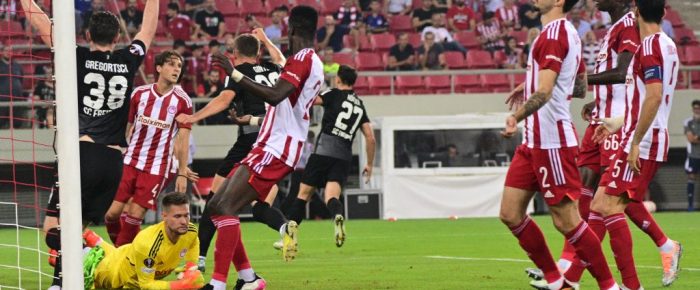 Τα μαύρα κομοδίνα Τα μαύρα κομοδίνα