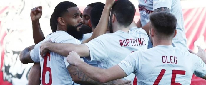 Χαιρόμαστε να τους βλέπουμε Χαιρόμαστε να τους βλέπουμε