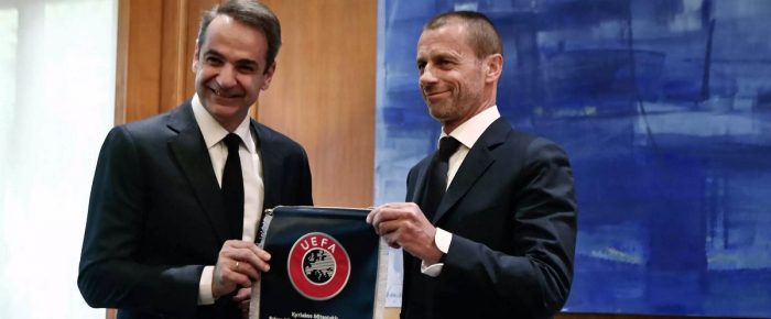 Τα έκαναν σκατά και στο ποδόσφαιρο Τα έκαναν σκατά και στο ποδόσφαιρο