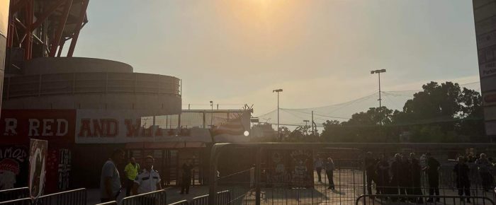 Ψήφισες Μητσοτάκη; Να σου κοπεί το χέρι!