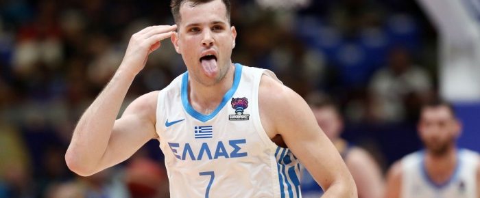 Αγραβάνη: Σταμάτα τις μπούρδες