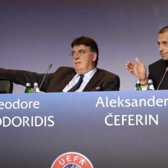 Τσέφεριν-Θεοδωρίδης: Τα σιχάματα στην σκηνή Τσέφεριν-Θεοδωρίδης: Τα σιχάματα στην σκηνή